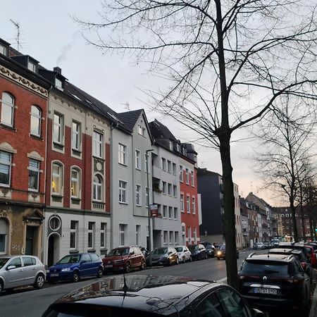 Elena Flat Sonnenblumen Duisburg Zentrum Экстерьер фото