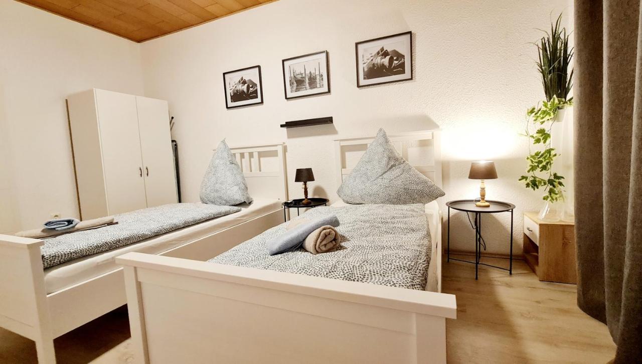Elena Flat Sonnenblumen Duisburg Zentrum Экстерьер фото