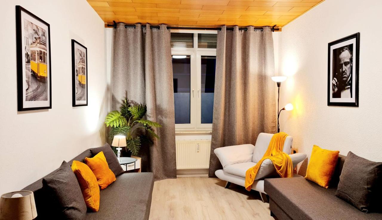 Elena Flat Sonnenblumen Duisburg Zentrum Экстерьер фото