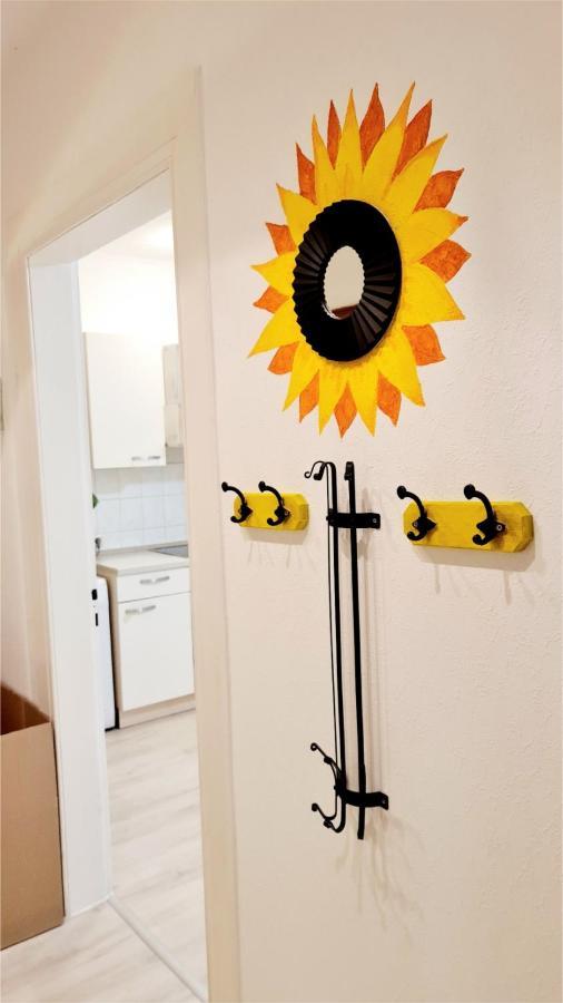 Elena Flat Sonnenblumen Duisburg Zentrum Экстерьер фото