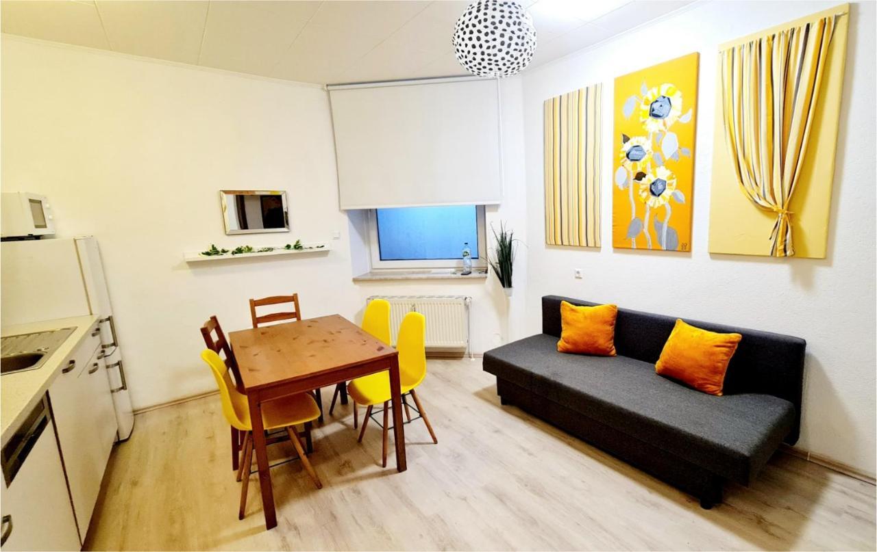 Elena Flat Sonnenblumen Duisburg Zentrum Экстерьер фото