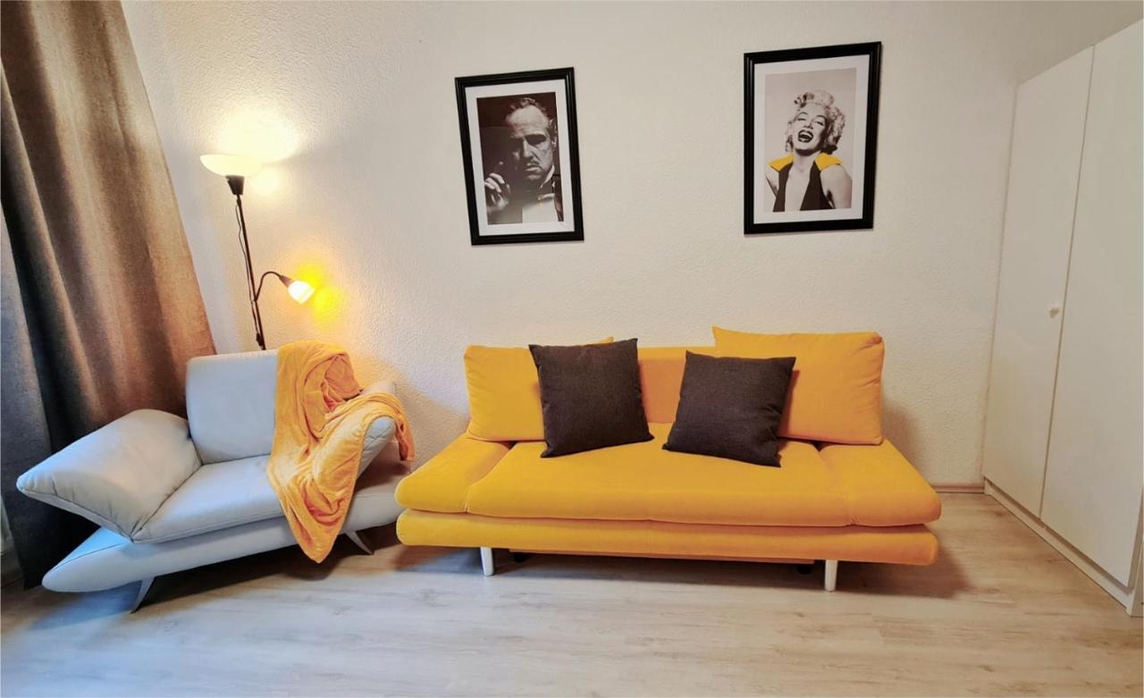 Elena Flat Sonnenblumen Duisburg Zentrum Экстерьер фото